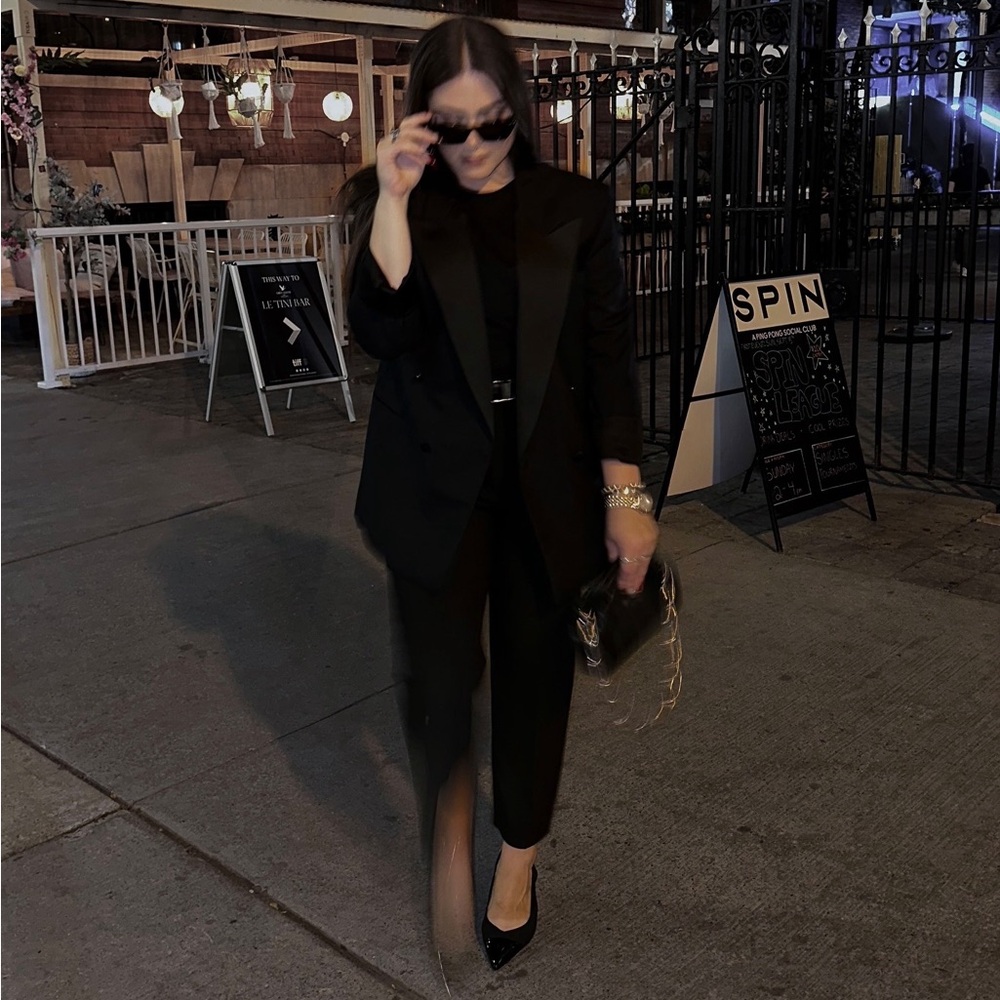 MEET THE POSHER, M.J.! 🖤